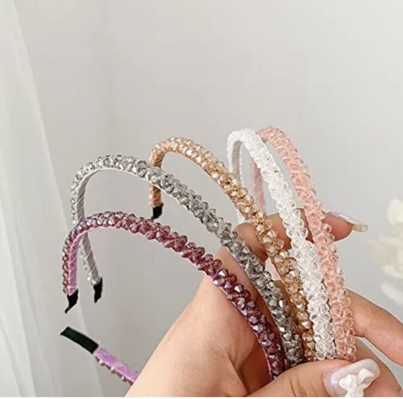DIADEMA CON CRISTALERIA